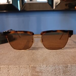 Classic Brown Tortoise Sunglasses